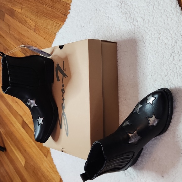Seven7 Rockstar Ankle Booties Shooties Black Cowboy Foot - Picture 15 of 16